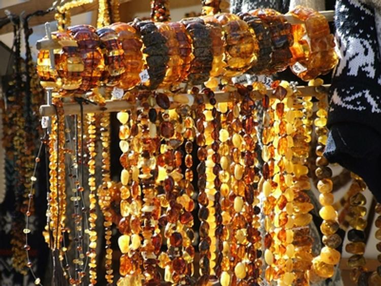 Незаконная добыча янтаря процветает в Калининградской области