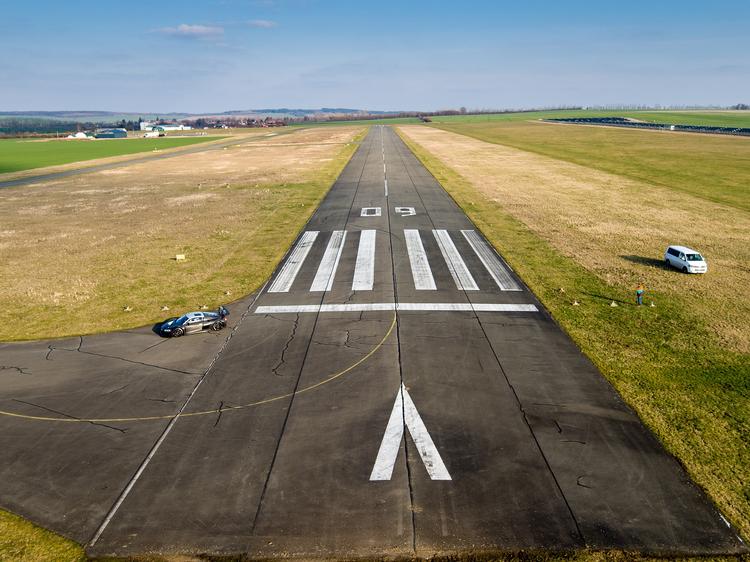 В пермском аэропорту экстренно сел самолет МиГ-31