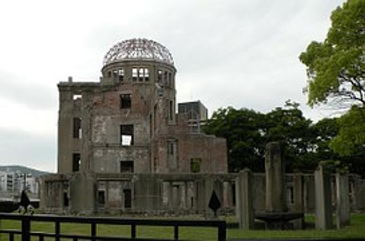 Обама подтвердил, что в Японии не извинится за атомные бомбардировки Хиросимы