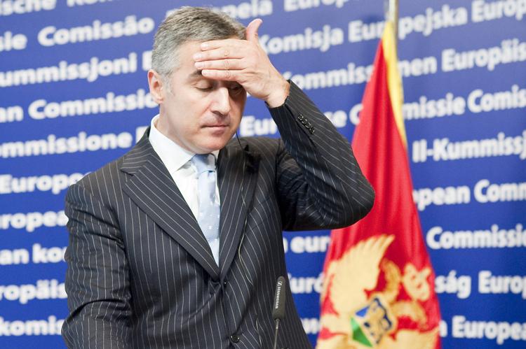 Премьер Черногории оскорбил 70% населения страны