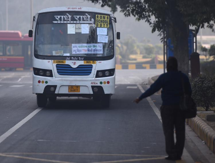 В Индии автобусы оборудуют специальной тревожной кнопкой для женщин