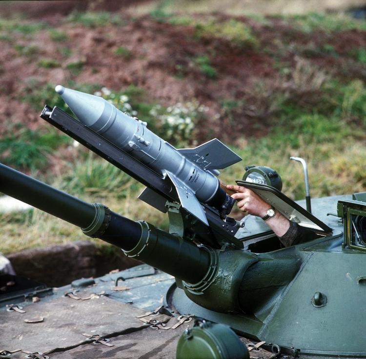 США дорабатывают модель рельсовой пушки «для защиты стран Балтии»