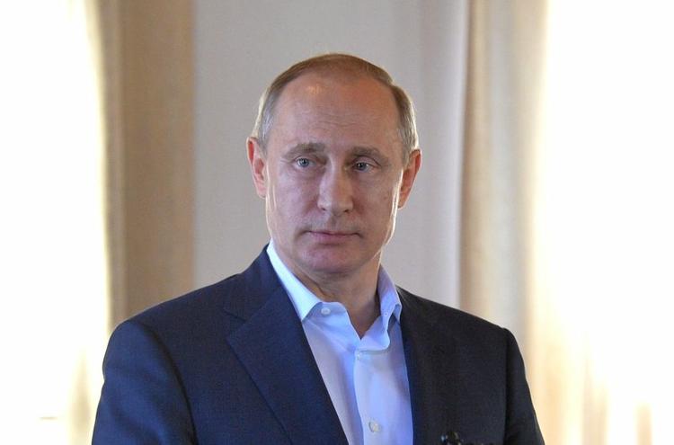 Путин стал почетным гражданином Севастополя