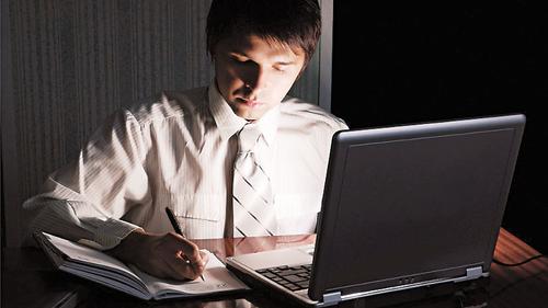 У трудоголиков мозг свежее