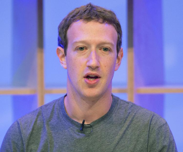Аккаунты основателя Facebook в соцсетях взломали хакеры