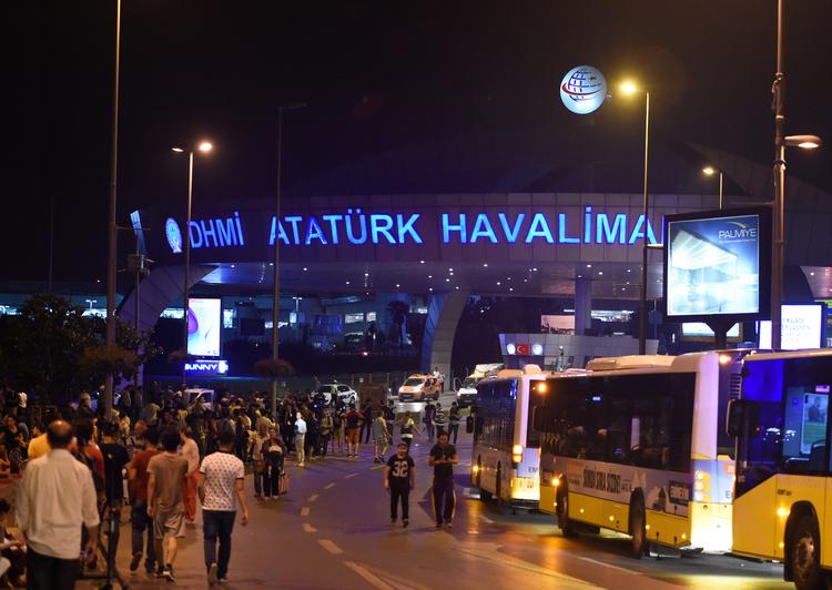 Теракт в Стамбуле могли осуществить уроженцы Чечни