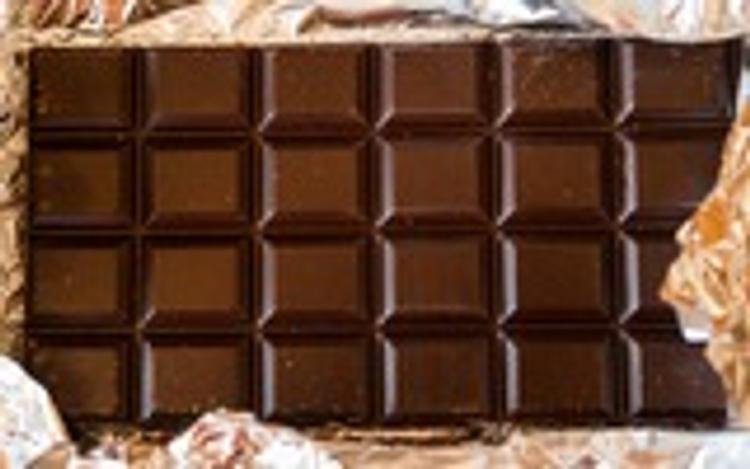 Тёмный шоколад может снизить риск развития болезней сердца, говорят учёные