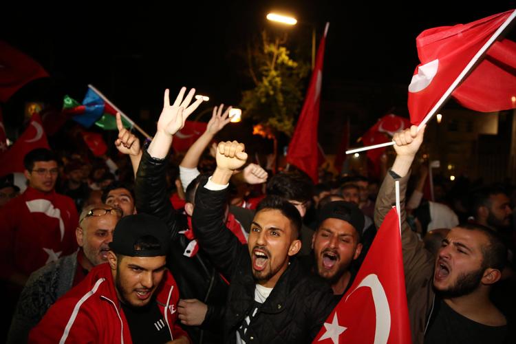 В Турции задержаны около 750 военных после попытки госпереворота