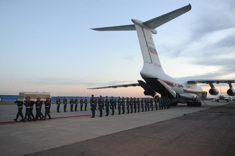 В Воронеже  лётному отряду "Россия" передали новый борт № 1 - Ил-96-300