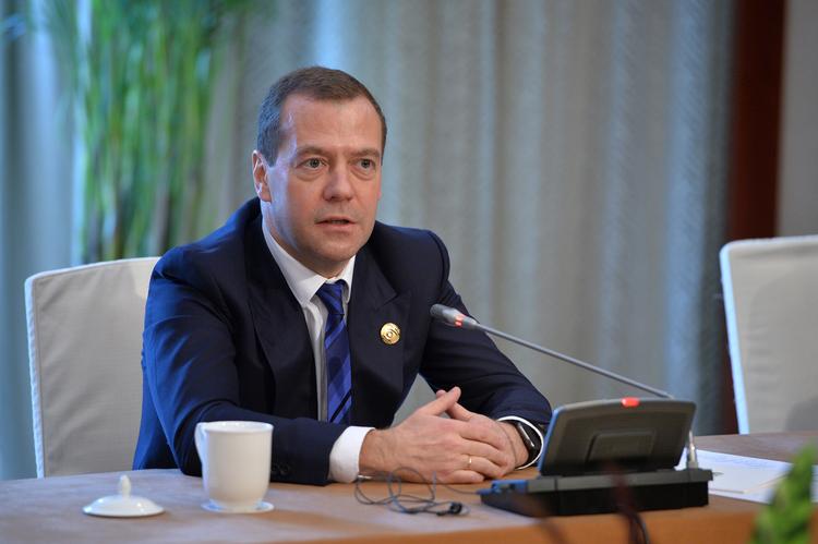 Петиция с требованием об отставке Дмитрия Медведева появилась в сети