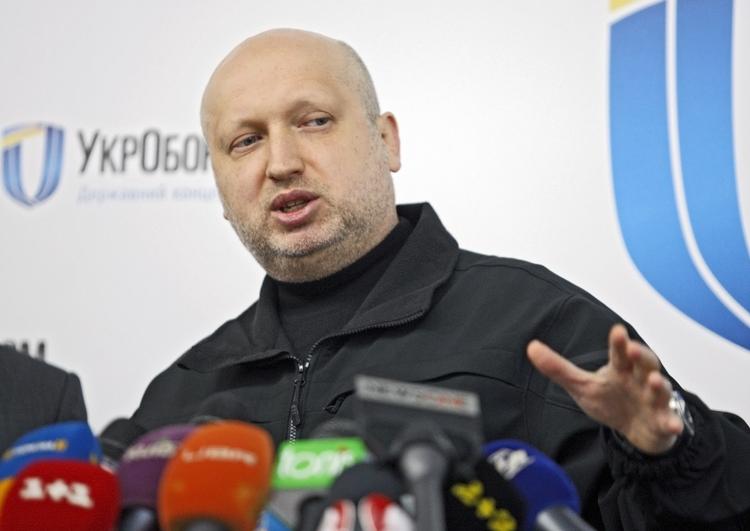Турчинов назвал два возможных сценария продолжения конфликта на Донбассе