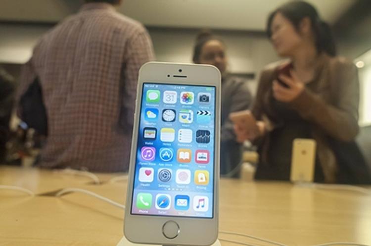ФАС подала в суд на Apple из-за цен на iPhone