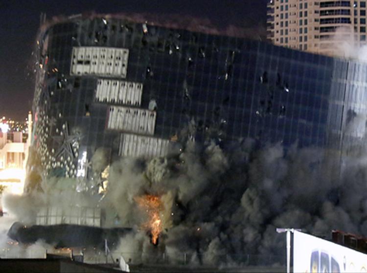 В сеть попало видео взрыва известнейшего казино Лас-Вегаса (ВИДЕО)