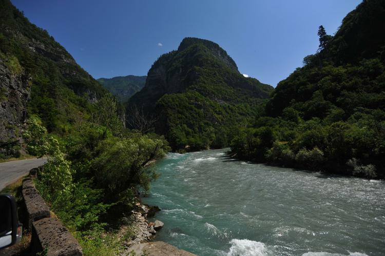 Найдены москвичи, заблудившиеся в горах Абхазии