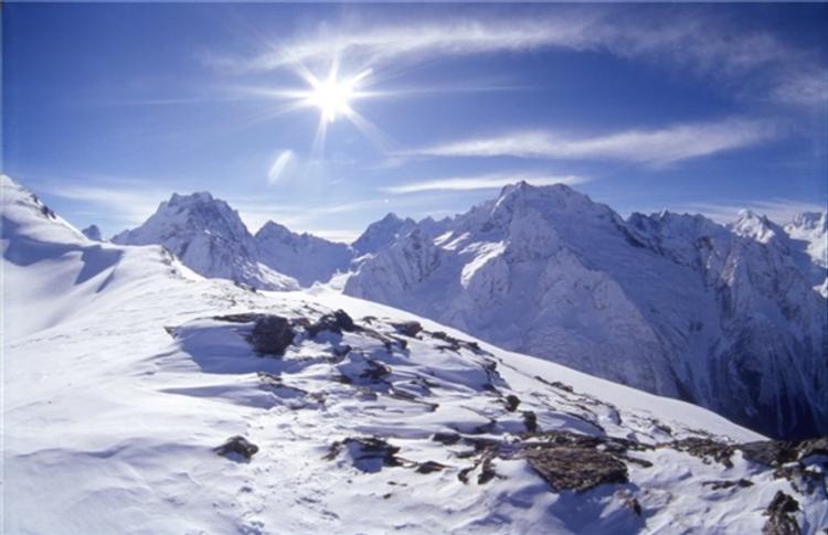 Альпинисты отметили День рождения Коми восхождением на самую высокую гору Урала