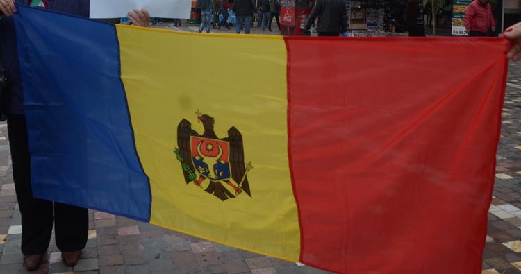 Президента Молдавии освистали во время выступления