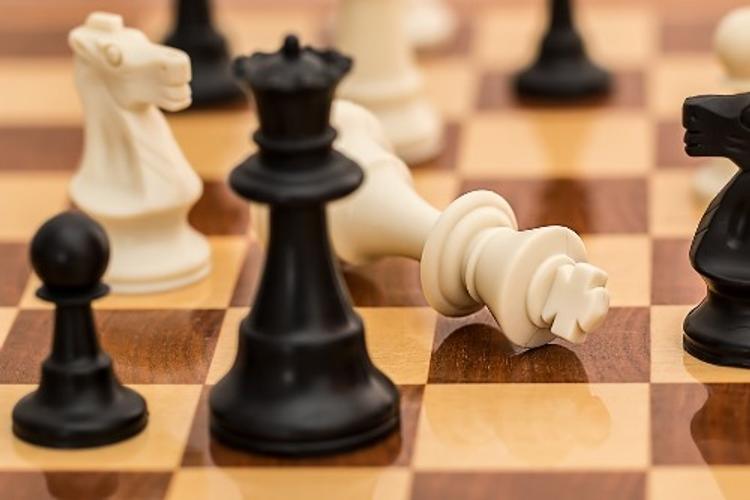 Московский шахматный тренер полгода насиловал свою 8-летнюю воспитанницу