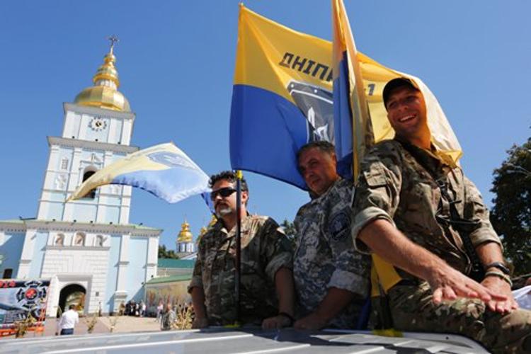 Нацбатальоны отправились из Донбасса маршем на Киев – ДНР