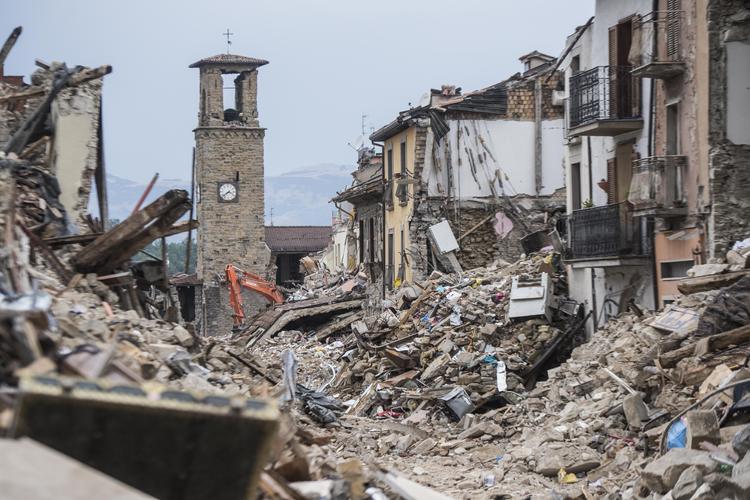 Полуторагодовалый ребенок россиянки погиб при землетрясении в Италии