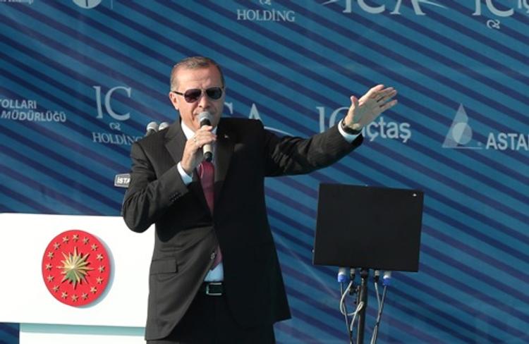 Эрдоган на русском языке поздравил мусульман с Курбан-байрамом