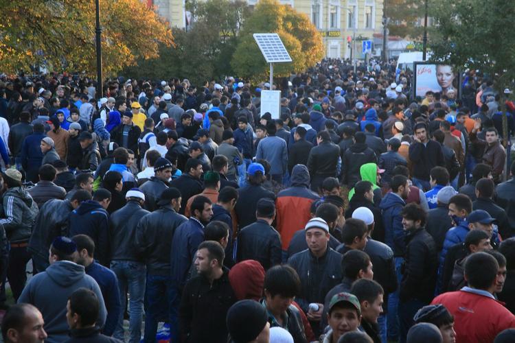 В Москве почти 200 тысяч мусульман праздновали Курбан-байрам