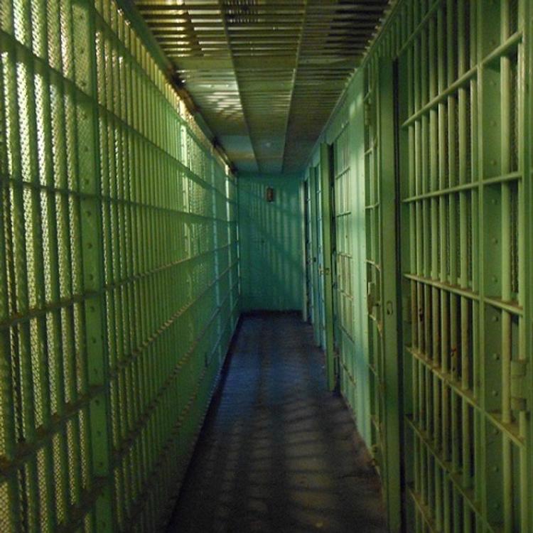 Под Новосибирском дважды судимый мужчина задержан за изнасилование и убийство 12-летней девочки