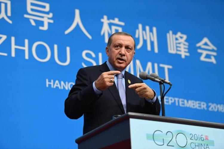Эрдоган заверил Порошенко, что позиция Турции насчет Крыма останется неизменной