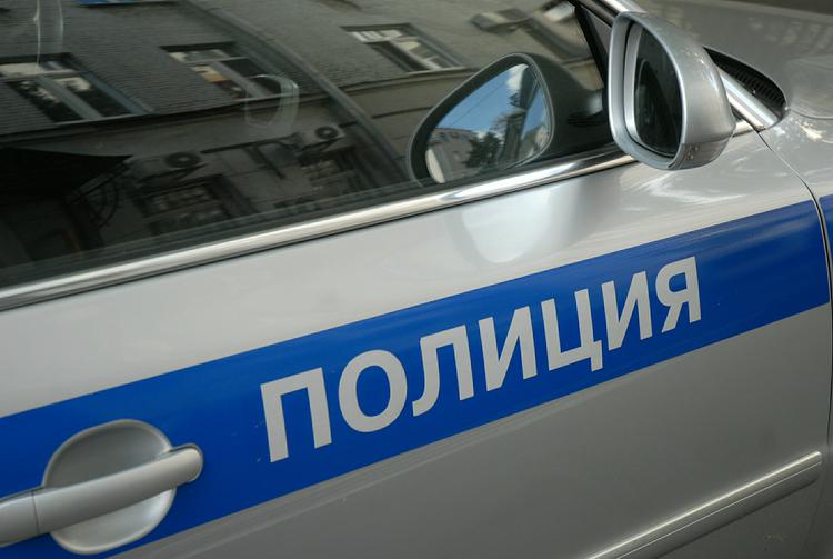 Маршрутное такси протаранило столб в Москве