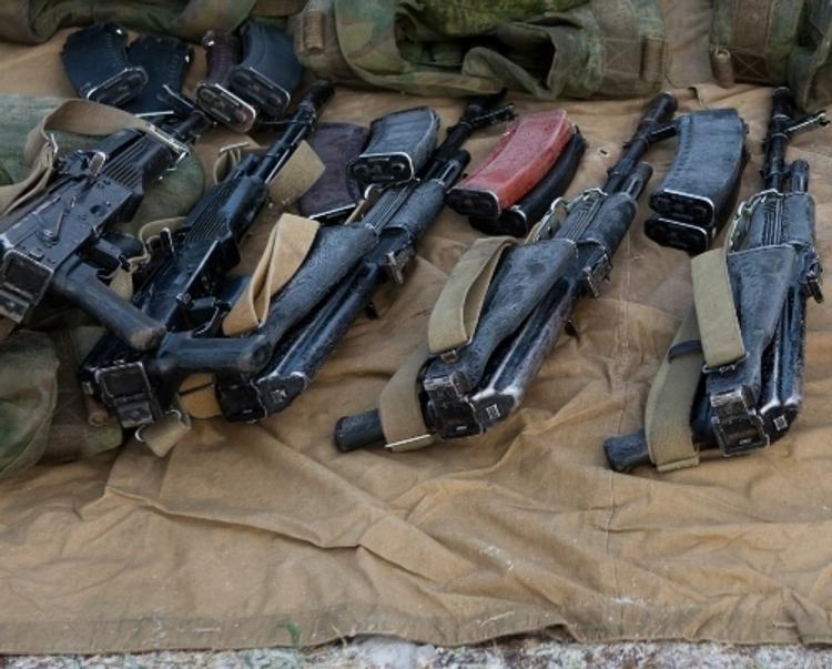 На границе с Украиной задержаны контрабандисты с оружием
