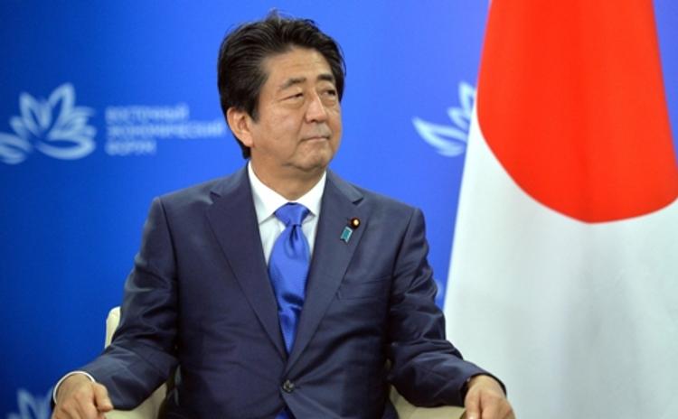 Абэ: Япония намерена договориться с Россией о четырех Курильских островах