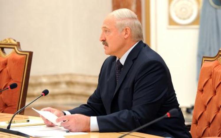Лукашенко: МВФ хочет уничтожить белорусов