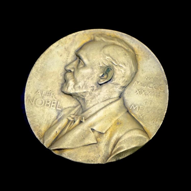 Нобелевскую премию по физике вручат группе американцев