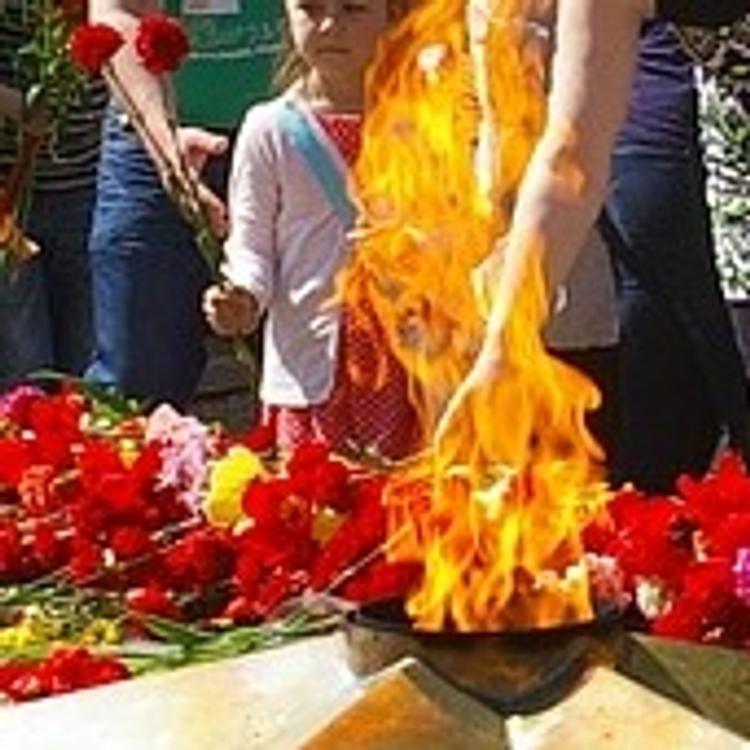 Мемориал «Вечный огонь» в Кирове был испачкан неизвестными