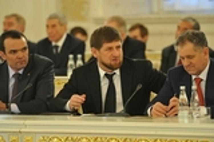 Кадыров троллит Емельяненко в соцсети по поводу детских боёв