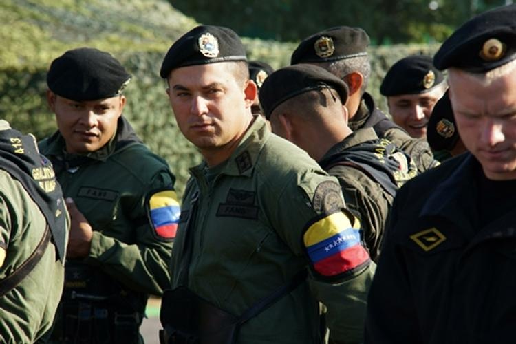Эксперты: Венесуэла на грани госпереворота