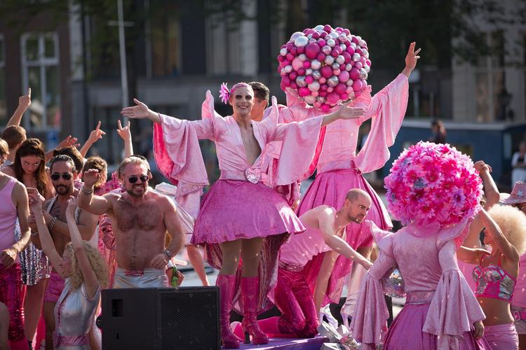 Московский активист планирует гей-парады в более, чем сорока регионах страны
