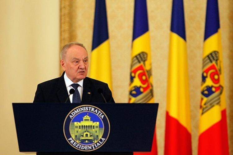 Молдаване первый раз за 20 лет самостоятельно выберут президента