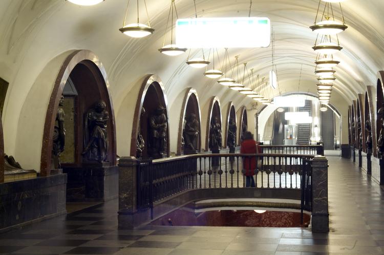 На кольцевой линии московского метро поезда не ходят из-за пассажира