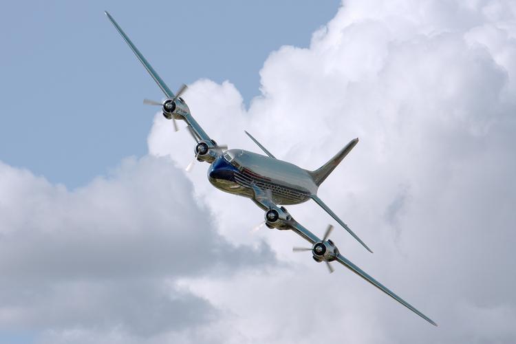 Airbus А320 запросил разрешение на аварийную посадку в аэропорту Ростова-на-Дону