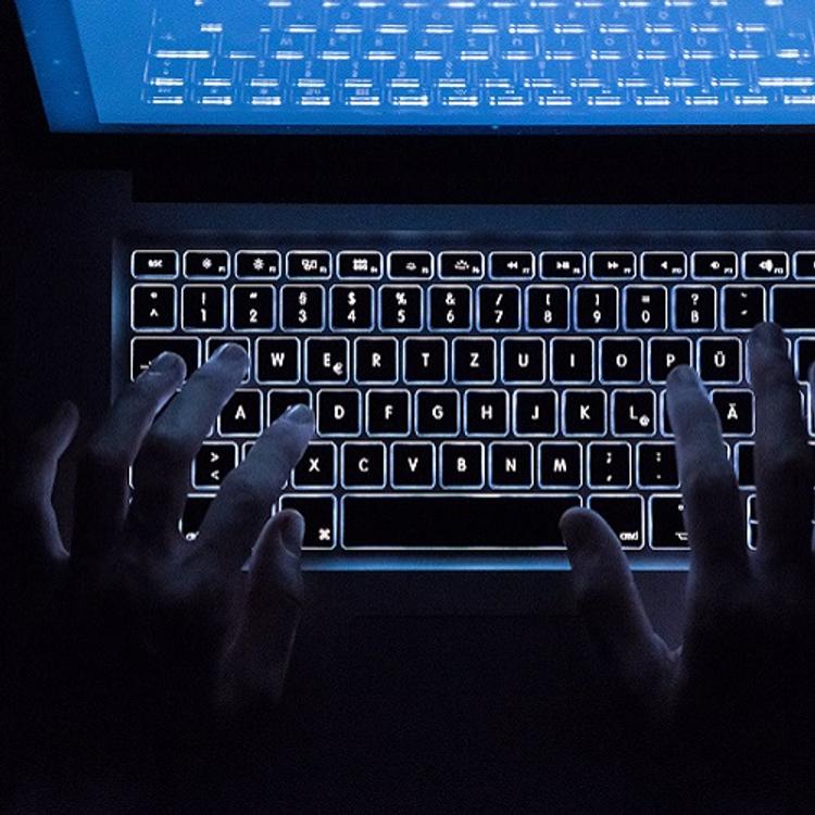 Хакеры взломали сайт красноярских чиновников, чтобы назвать их бездельниками