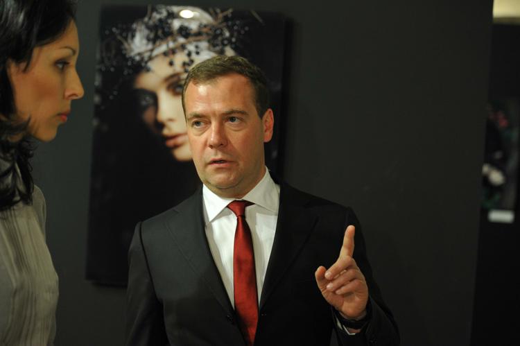 Россиян с Днем народного единства поздравил Дмитрий Медведев