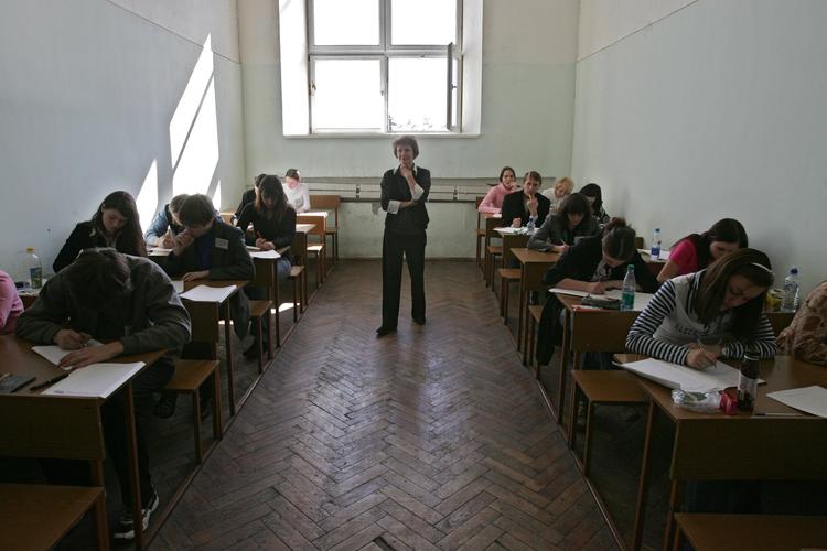 Ректор Крымского университета передал "бразды правления" своему сыну