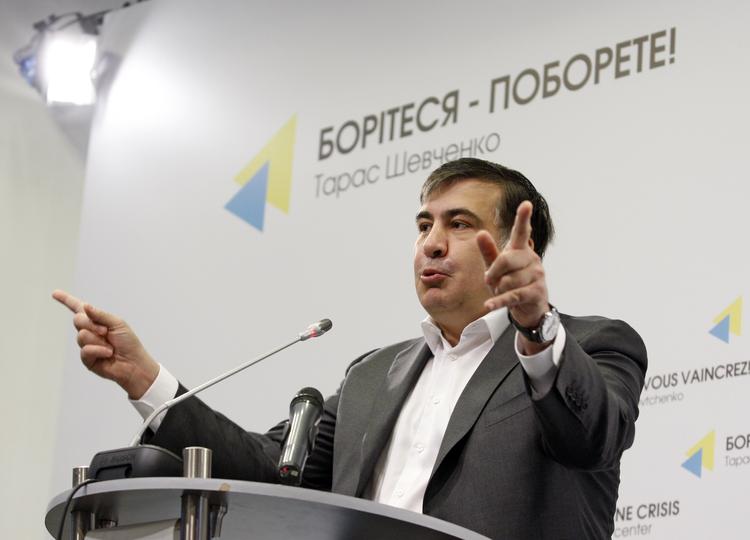 Саакашвили пожелал, чтобы шашлыки застряли в горле у одесситов