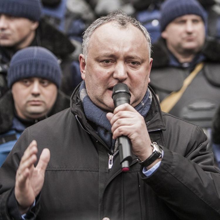 Новый президент Молдавии намерен сдержать обещание насчет визита в Москву
