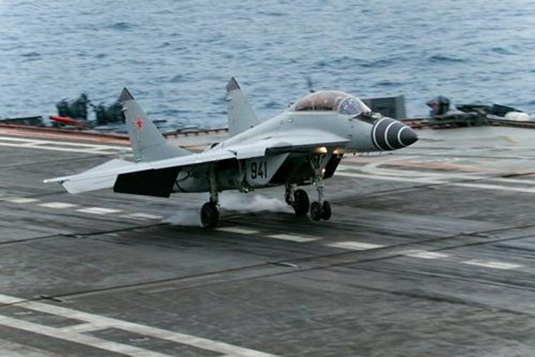 "МИГ-29" с крейсера "Адмирал Кузнецов"потерпел крушение