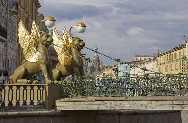 В Петербурге начинается ремонт Банковского моста