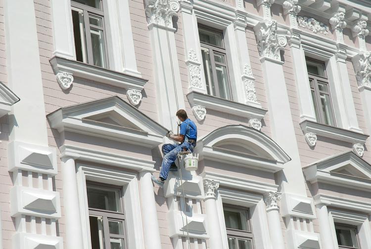 В Санкт-Петербурге мужчина перерезал трос промышленному альпинисту