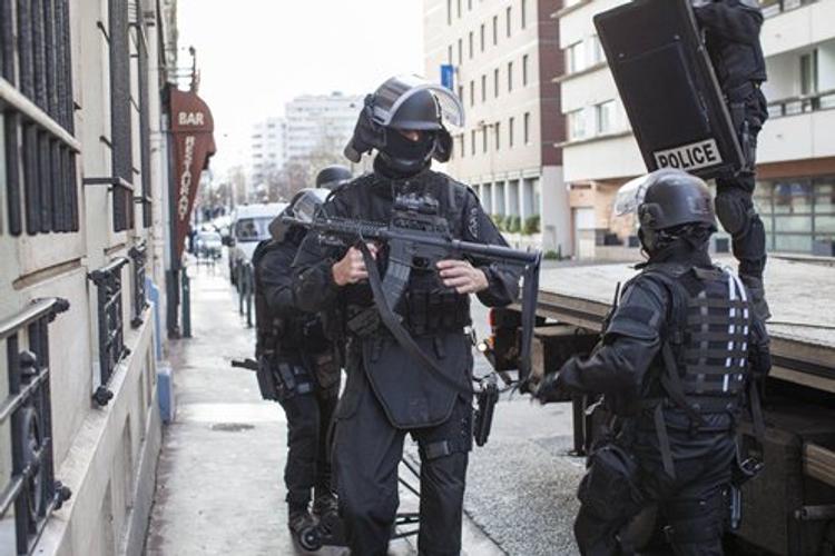 Во Франции задержана банда террористов