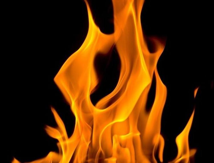 В Ижевске горят склады: один человек погиб, четверо ранены