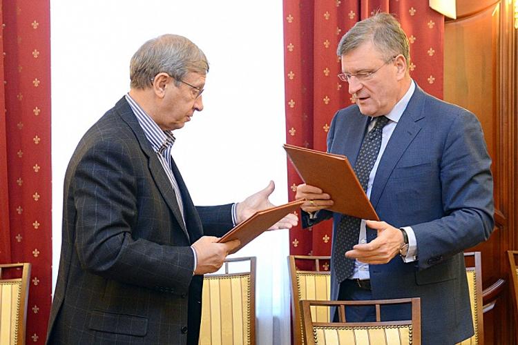 Кировское правительство и АФК «Система» подписали соглашение о сотрудничестве